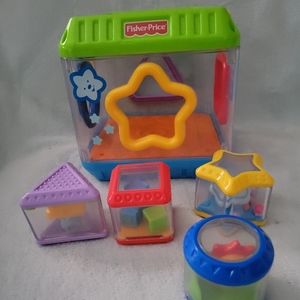Fisher Price Peek A Blocks Shape Sorter 2003 Musical Baby Toy with 4 Sha…